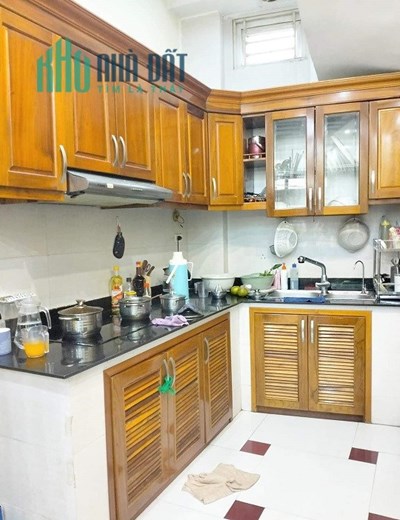 TRUNG TÂM QUẬN CẦU GIẤY – DÂN TRÍ CAO – ANH NINH TỐT, Ô TÔ ĐỖ CỔNG – 5T, NHỈNH 5 TỶ