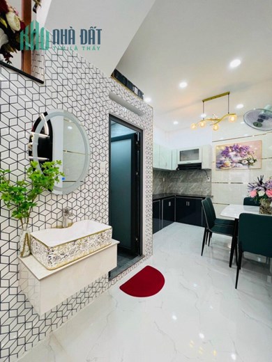 Nhà nhỏ xinh đầy đủ tiện nghi,nội thất đẹp như hình Bùi Quang Là Gò Vấp.
