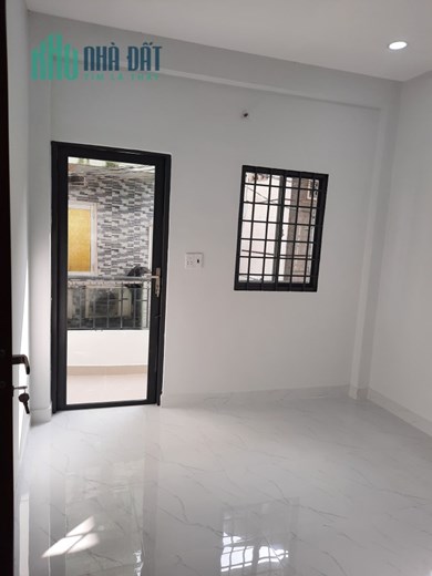 NHÀ MỚI 3 TẤM- ĐÚC BTCT-GIÁP MẶT TIỀN ĐƯỜNG Q11- HẺM SẠCH SẼ