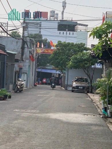 Bán nhà Bùi Văn Ngữ gần KCN Quang Trung, quân 12, dt 52m2 hẻm xe tải 8m