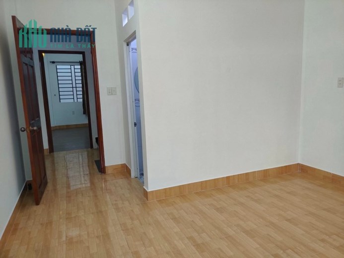 Bán nhà Bùi Văn Ngữ gần KCN Quang Trung, quân 12, dt 52m2 hẻm xe tải 8m