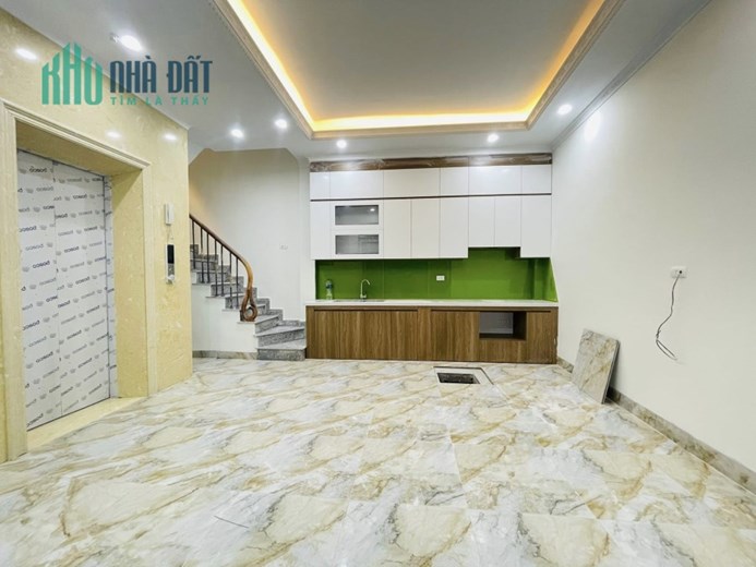 Bán căn nhà 66m2 ngõ 32 An Dương, Tây Hồ Gara 2 Ô tô 7 chỗ tránh Lô góc Kinh doanh Sầm uất 9.8 Tỷ
