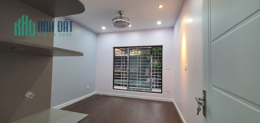Bán căn nhà 65m2 ngõ 32 An Dương, Tây Hồ Gara Ô tô 24 chỗ Căn góc Kinh doanh siêu đỉnh 9.9 Tỷ