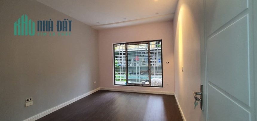 Bán căn nhà 67m2 ngõ 32 An Dương, Tây Hồ Gara Ô tô tránh Mặt tiền rộng Kinh doanh tốt 9.7 Tỷ