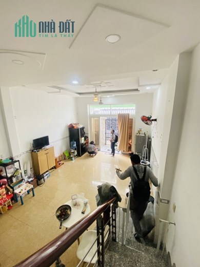 Bán nhà  75m2, 2 tầng hẻm ô tô sát mặt tiền Đỗ Xuân Hợp quận 9. Chỉ 5 tỷ