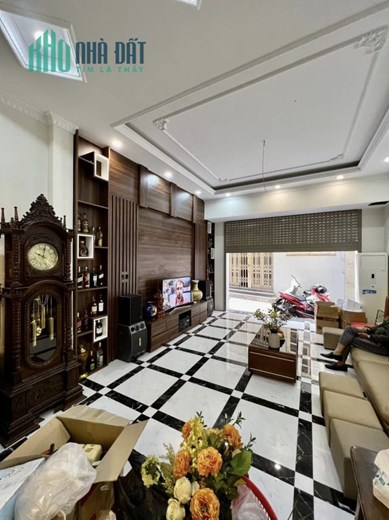 BÁN NHÀ NGUYỄN CHÍ THANH, SÁT Ô TÔ TRÁNH, 55M2 4T MT4.6M, GIÁ 7.3 TỶ
