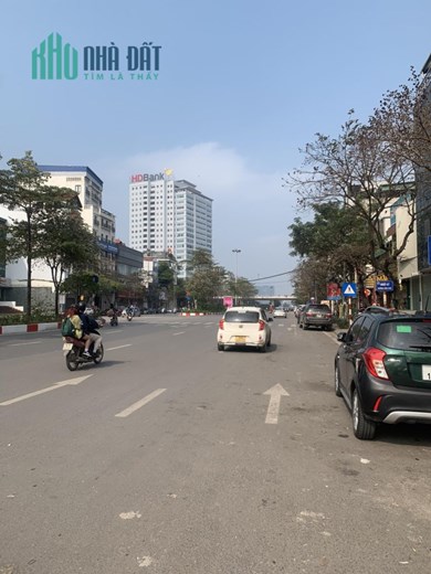 bán nhà C4 Văn Cao-Ba Đình 176m, mặt tiền 9.5m, ôtô tránh