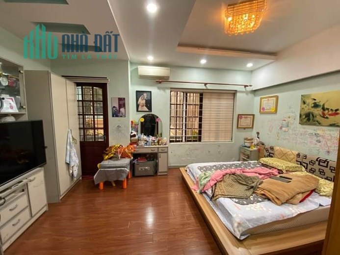 Bán nhà 60m2, phố Trần Quốc Hoàn, Cầu Giấy, oto, KD, MT rộng, 12.89 tỷ, thuy8pq