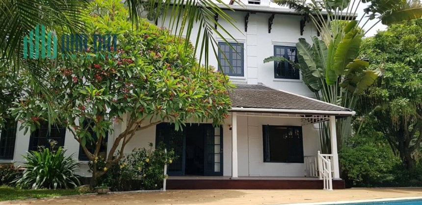 BÁN GẤP BIỆT THỰ DIỆN TÍCH  1240M2, XÂY 3 TẦNG,  3 MẶT TIỀN RỘNG 40M GIÁ CHÀO 180 TỶ 100% THỔ CƯ