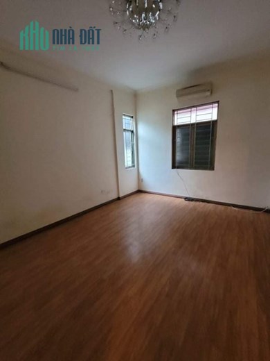 NHÀ NGỌC HÀ BA GÁC ĐỖ CỬA 70M RA PHỐ-NHÀ DÂN XÂY-3 THOÁNG SẴN Ở