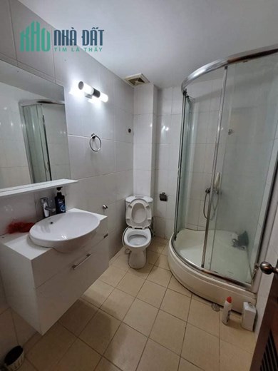 NHÀ NGỌC HÀ BA GÁC ĐỖ CỬA 70M RA PHỐ-NHÀ DÂN XÂY-3 THOÁNG SẴN Ở