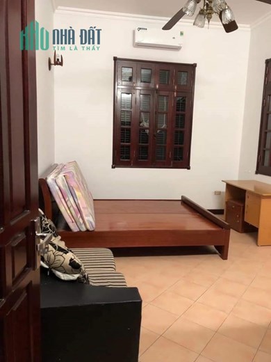Cho Thuê Tòa Biệt Thự - Đào Tấn Đơn Lập, 3 Thoáng, Sân Rộng , 125m, 4 tầng,  6 PN, mt 8m, 25 triệu