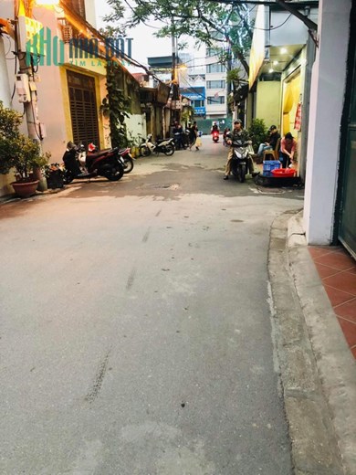 LÔ GÓC LONG BIÊN - Ô TÔ TRÁNH - KINH DOANH KHỦNG CHO THUÊ ĐỈNH CỦA ĐỈNH.