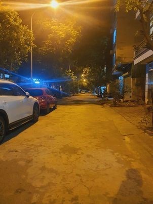 Bán nhà Mỗ Lao, quận Hà Đông. Phân Lô, vỉa hè, kinh doanh văn phòng, hiệu thuốc, phòng khám nail...