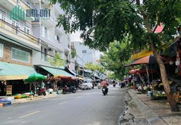 Chính chủ cần bán nhà 3 tầng mặt tiền chợ Phạm Văn Bạch , phường 12 , quận Gò Vấp , giá tốt