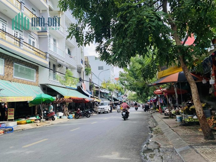 Chính chủ cần bán nhà 3 tầng mặt tiền chợ Phạm Văn Bạch , phường 12 , quận Gò Vấp , giá tốt