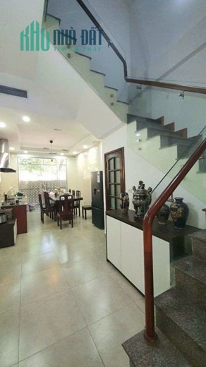NGHĨA ĐÔ- KHU PHÂN LÔ QUÂN ĐỘI - NHÀ ĐẸP - 2 THOÁNG - CÁCH PHỐ 50m - OTO VÀO NHÀ. Diện tích 68m2 5