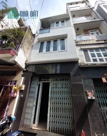 Nhà bán ngộp 3 tầng BTCT HXH Ba Tháng Hai Quận 11 38m2 3PN chỉ nhỉnh 6 tỷ