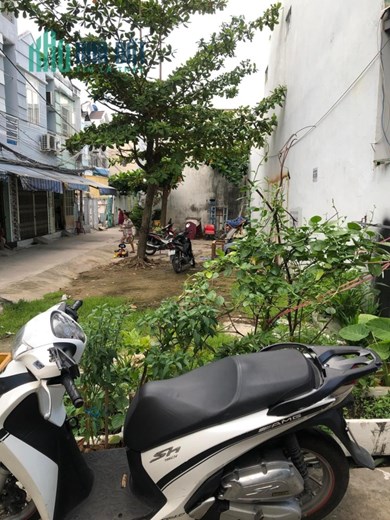 LÔ GÓC 2 MT THÔNG SỐ ĐẸP _HUỲNH TẤN PHÁT TT NHÀ BÈ
Diện tích :113m(ngang 5.8m dài 20)