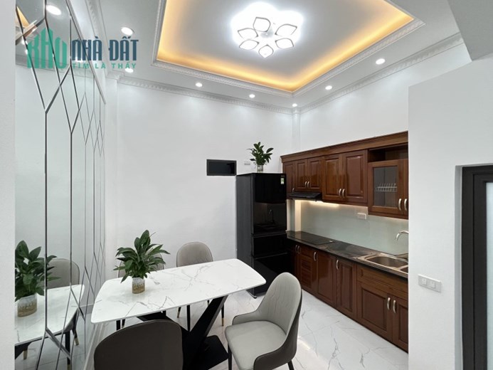 Bán nhà phố Trương Định, 31,5 m2  x 5 tầng, nhà mới xây, giá 3 tỷ300