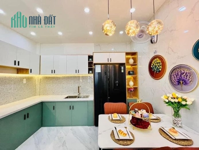 Bán nhà phố Trương Định, 32m x 5 , Chủ nhà cực dễ tính, Nhỉnh 3 Tỷ