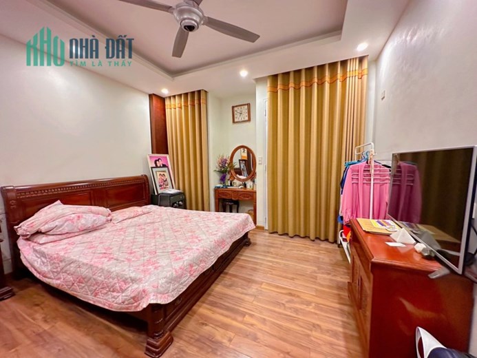 Bán nhà phố Hoàng Cầu, Đống Đa, 65m, 7 tầng, THANG MÁY, siêu đẹp, 27T, lh: 0902253303
