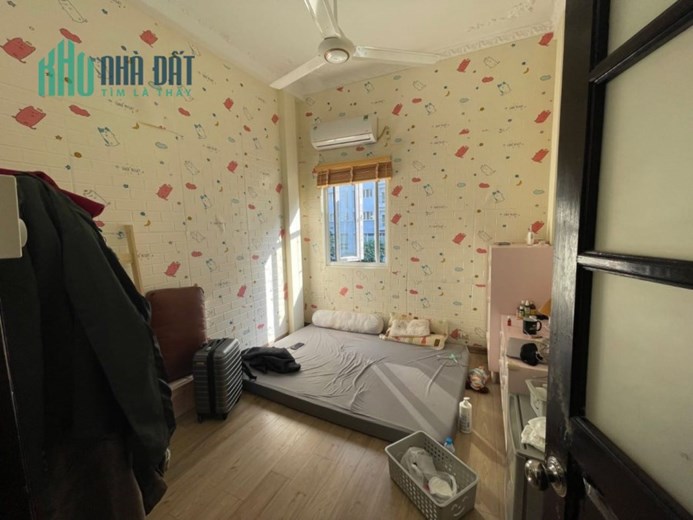 Bán nhà ngõ rộng Nguyễn Phúc Lai Đống Đa 40mx 4 tầng ngay sát ô tô 4.5 tỷ
