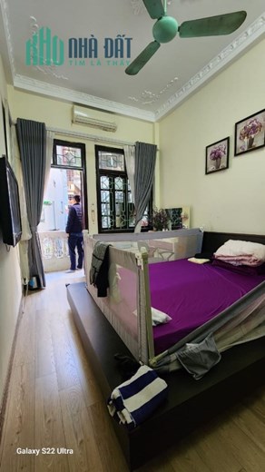 Bán nhà ngõ rộng Nguyễn Phúc Lai Đống Đa 40mx 4 tầng ngay sát ô tô 4.5 tỷ