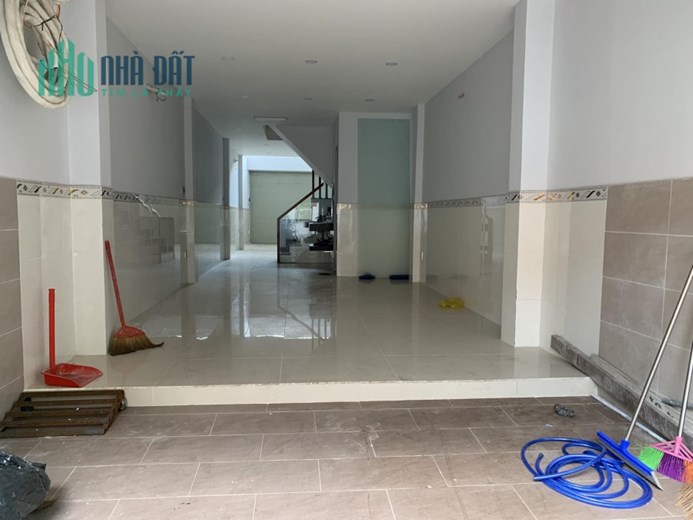 Bán nhà mặt tiền Trường Chinh Quận 12 DT 80m2 ngang 4m xây 4 tầng BTCT đẹp 13.9 tỷ TL