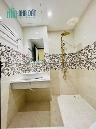 Bán căn nhà 66m2 phố Âu Cơ, Tây Hồ Dân xây 5 ngủ Ô tô tránh 20m 5.2 Tỷ