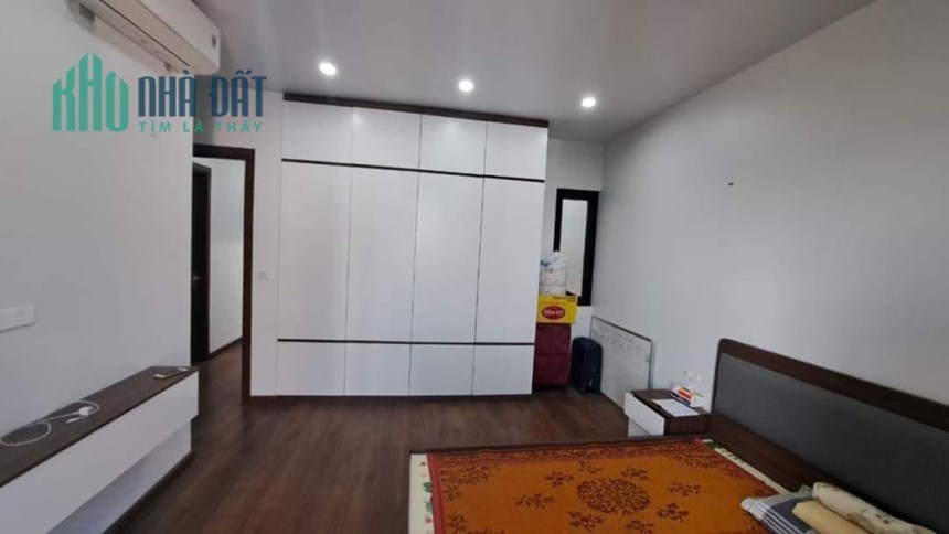 Bán ngôi nhà 69m2 phố Âu Cơ, Tây Hồ Chủ tự xây 5 phòng 20m Ngõ Ô tô tránh 5 Tỷ