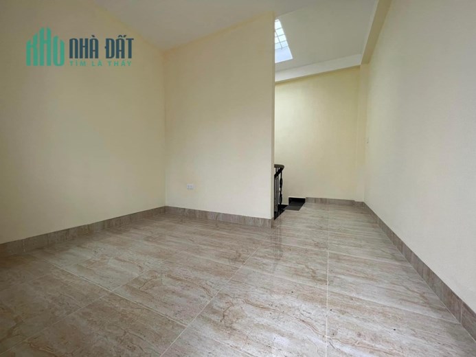 Bán nhà 67m2 phố Âu Cơ, Tây Hồ Dân xây 5 phòng ngủ Ngõ 2 Ô tô tránh 20m 5.1 Tỷ