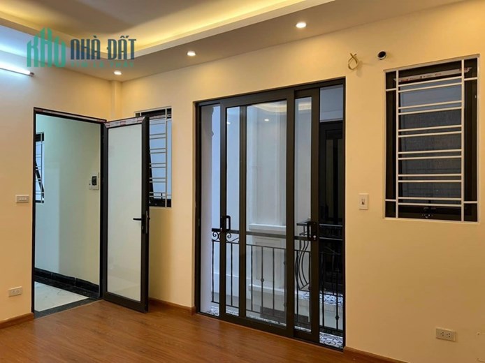 Bán nhà 66m2 phố Âu Cơ, Tây Hồ Chủ tự xây 5 phòng 20m 2 Ô tô tránh 5 Tỷ