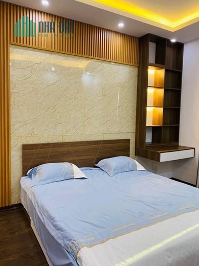 Bán căn nhà 45m2 phố Âu Cơ, Tây Hồ Chủ tự xây 6 phòng Ô tô dừng đỗ 10m 5 Tỷ