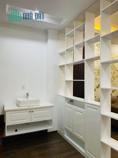 Bán căn nhà 47m2 phố Âu Cơ, Tây Hồ Dân xây 6 phòng 10m Ô tô tránh 5.1 Tỷ