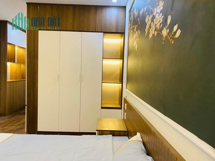 Bán căn nhà 47m2 phố Âu Cơ, Tây Hồ Dân xây 6 phòng 10m Ô tô tránh 5.1 Tỷ