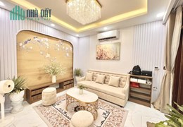 Hiếm !Bán Nhà Ngõ Quỳnh, Hai Bà Trưng 45m2, 4T, MT4.2m,full Nội thất( như ảnh) sát phố