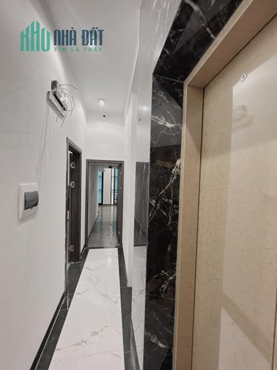 Bán tòa căn hộ dịch vụ phố Yên Hòa, Cầu Giấy, 58m2, 6 tầng, thang máy, full nội thất giá 9.89 tỷ