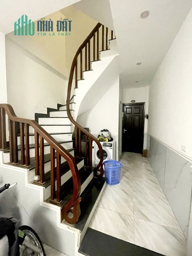 Bán tòa căn hộ dịch vụ phố Chùa Hà, Cầu Giấy, 61m2, 6 tầng, thang máy, full nội thất, giá 11.8 tỷ