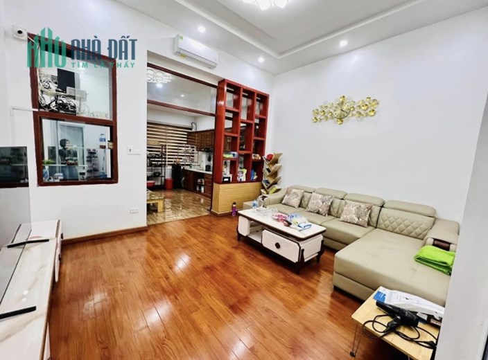 Nhà mặt phố Trần Cung - Vỉa hè - Kinh doanh - Trần Cung 75m2 x 4T - MT 4.8m
