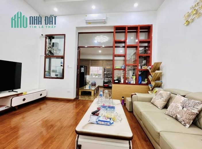 Nhà mặt phố Trần Cung - Vỉa hè - Kinh doanh - Trần Cung 75m2 x 4T - MT 4.8m