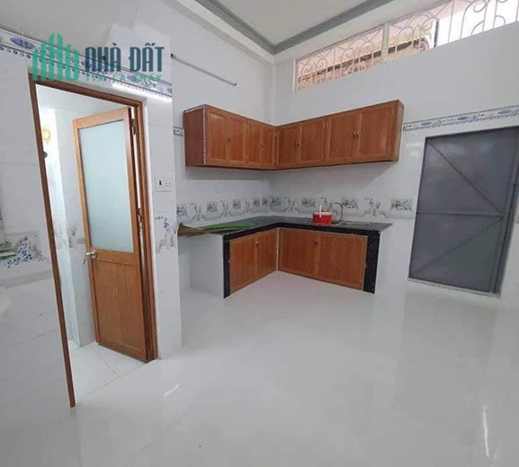 NHÀ 2 TẦNG ĐÚC BTCT, SỔ CÔNG NHẬN ĐỦ 52m2 - KO LỘ GIỚI, KO QUI HOẠCH - HẺM XE TẢI ĐỖ TRƯỚC CỔNG