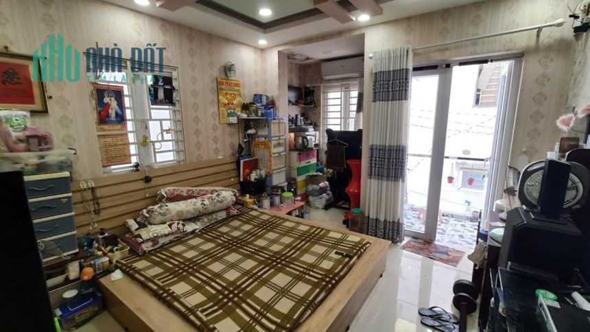 (250) Bán Nhà Ngay Trung Tâm Mua Sắp Gò Vấp Lottemart Nguyễn Văn Lượng 3.7 x 13 - 3 Tầng. Nhĩnh 4 Tỷ
