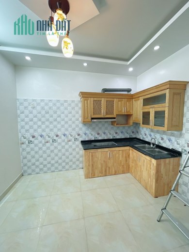 Cần bán nhà dân xây độc lập 60m x 3 tầng ngõ 72 đường Lạch Tray, Hải Phòng, gí 2ty599tr