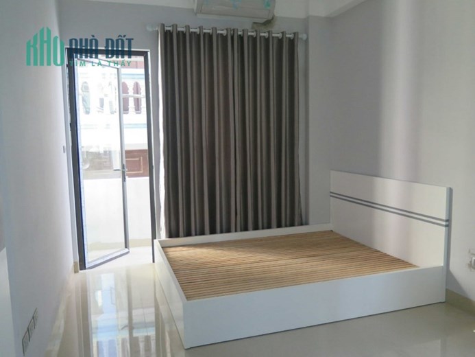 CCMN siêu sang phố Nguyễn Đình Hoàn, Cầu Giấy.