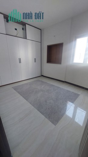 ĐƯỜNG XE TẢI TRÁNH SÁT MẶT TIỀN NGUYỄN THỊ NHỎ -NHÀ MỚI Ở NGAY.