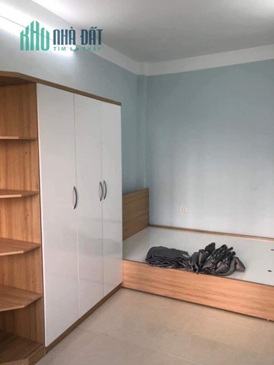 Bán nhà ngõ 109 Quan Nhân,lô góc,2 mặt thoáng,view Royalcity,40m2,5T,mt:4,2m