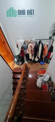 Bán nhà Chợ Khâm Thiên,vài bước ra phố khâm thiên,dân xây kiên cố,40m2,4tầng,mặt tiền:4,2m