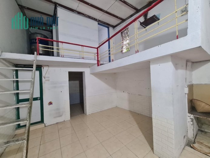 Tôi đang cần bán gấp lô đất tại Ngọc Trục, Đại Mỗ. Sổ đỏ chính chủ, Giá nhỉnh hơn 1 tỷ. trên đất đã