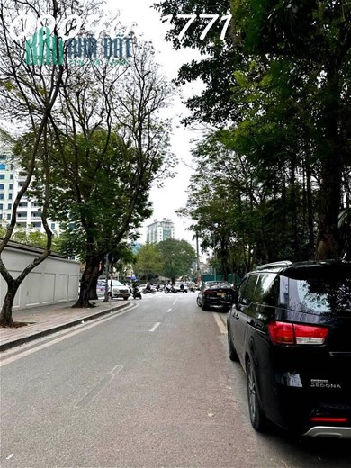 Bán tòa nhà 8 tầng khu phân lô VIP Ba Đình